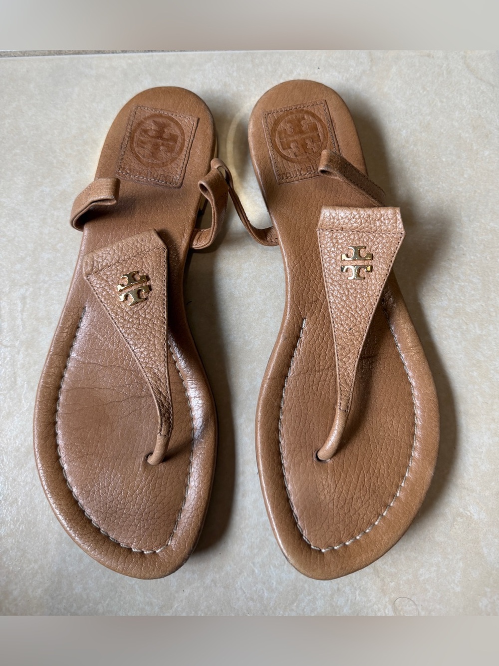 Tory Burch Tan Leather T-Strap Sandals Size 7M Gold Logo READ - Missing Straps